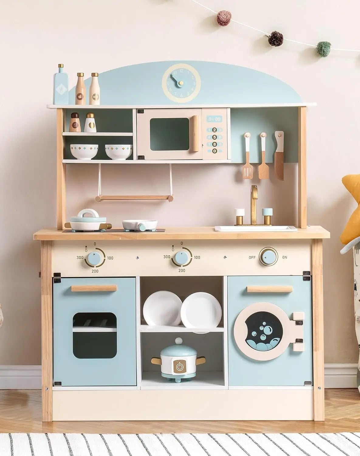 Deluxe Play Kitchen